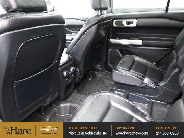 Photo of 2020 White Ford Explorer