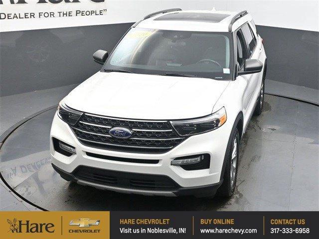 Photo of 2020 White Ford Explorer