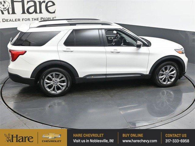 Photo of 2020 White Ford Explorer
