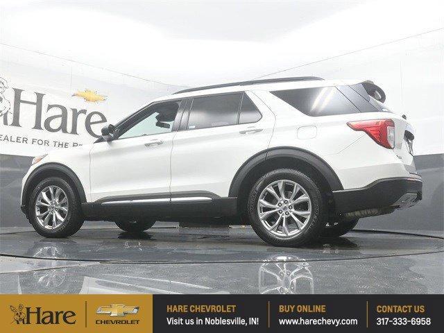 Photo of 2020 White Ford Explorer