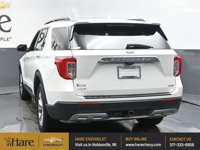 Photo of 2020 White Ford Explorer
