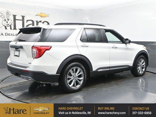 Photo of 2020 White Ford Explorer