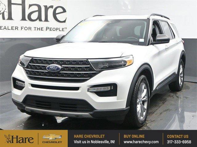 Photo of 2020 White Ford Explorer