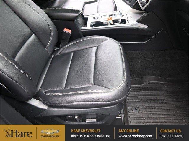Photo of 2020 White Ford Explorer