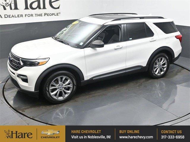 Photo of 2020 White Ford Explorer