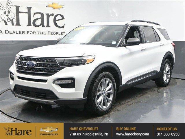 Photo of 2020 White Ford Explorer