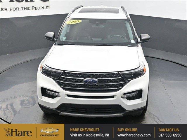 Photo of 2020 White Ford Explorer