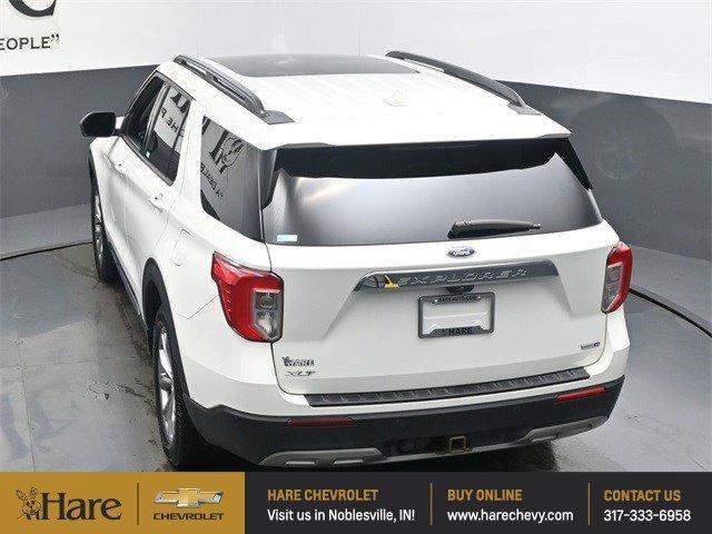 Photo of 2020 White Ford Explorer