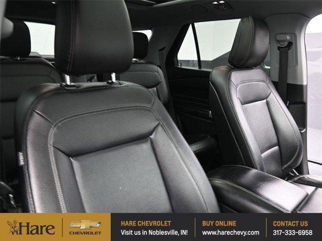 Photo of 2020 White Ford Explorer