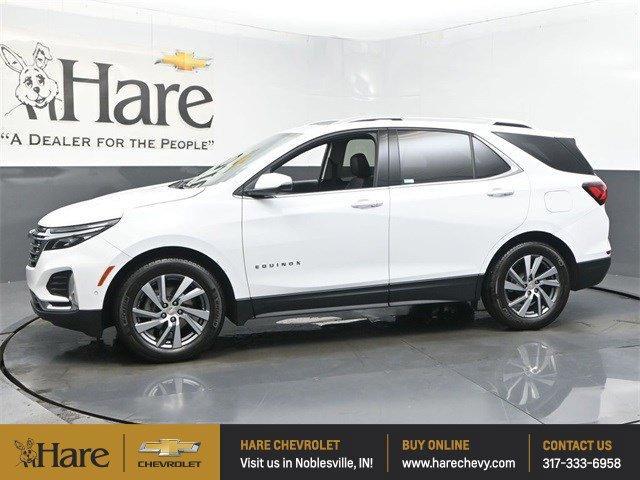 Photo of 2022 Summit White Chevrolet Equinox