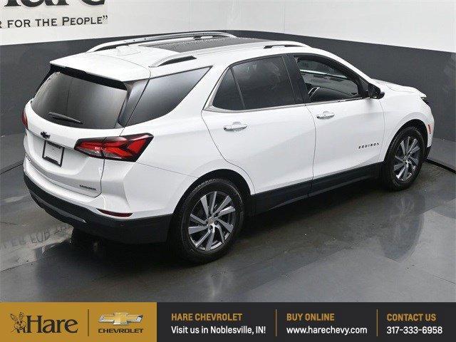 Photo of 2022 Summit White Chevrolet Equinox