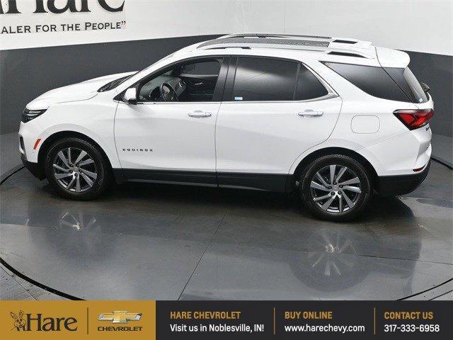 Photo of 2022 Summit White Chevrolet Equinox