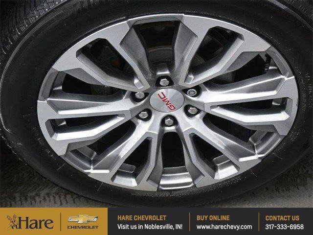 Photo of 2021 White Frost Tri-Coat GMC Yukon