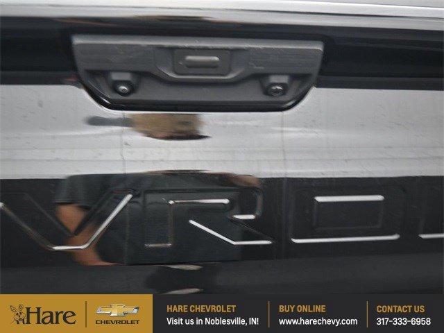Photo of 2022 Black Chevrolet Silverado 1500