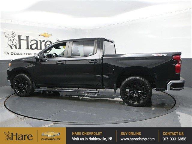 Photo of 2022 Black Chevrolet Silverado 1500