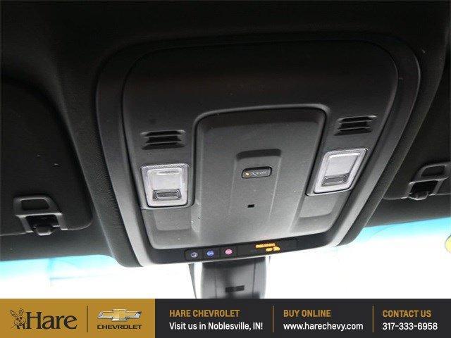 Photo of 2022 Summit White GMC Yukon