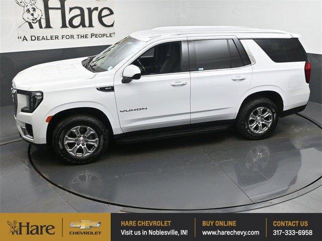 Photo of 2022 Summit White GMC Yukon