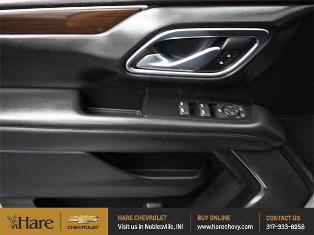 Photo of 2022 Summit White GMC Yukon