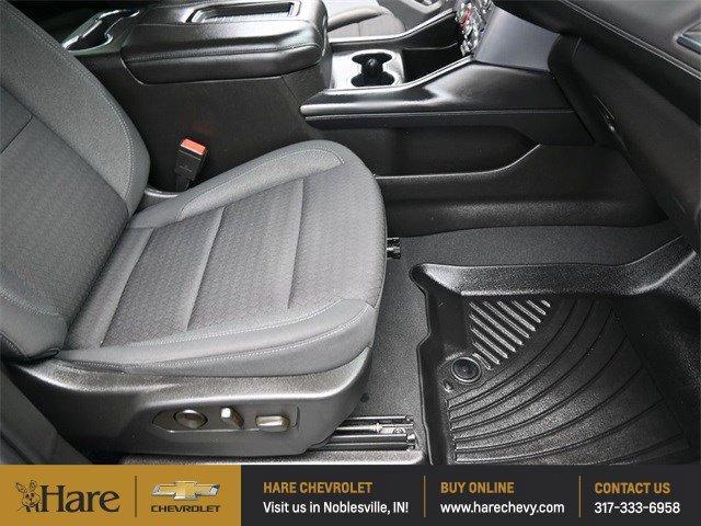 Photo of 2022 Summit White GMC Yukon