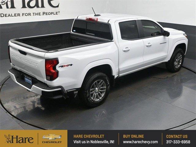 Photo of 2024 Summit White Chevrolet Colorado