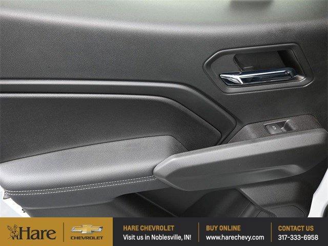 Photo of 2024 Summit White Chevrolet Colorado