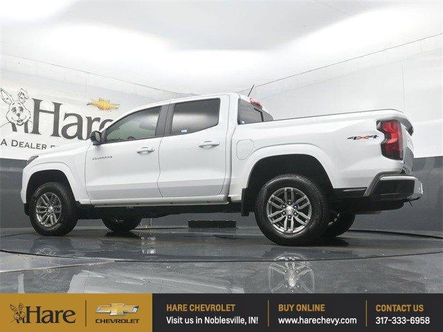 Photo of 2024 Summit White Chevrolet Colorado