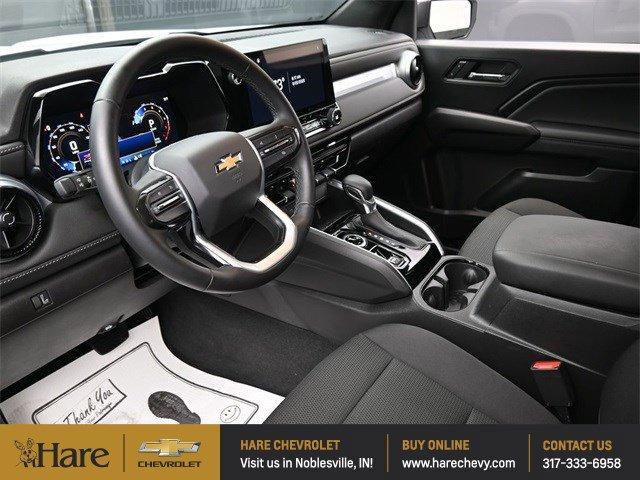 Photo of 2024 Summit White Chevrolet Colorado