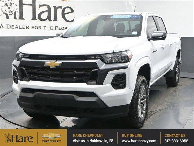 Photo of 2024 Summit White Chevrolet Colorado