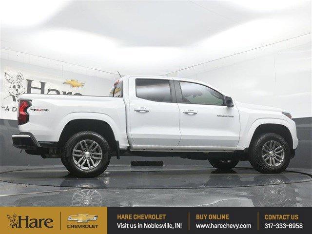 Photo of 2024 Summit White Chevrolet Colorado