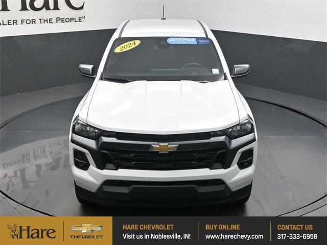 Photo of 2024 Summit White Chevrolet Colorado