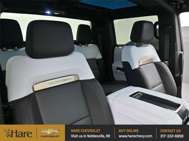 Photo of 2024 Black GMC HUMMER EV Pickup