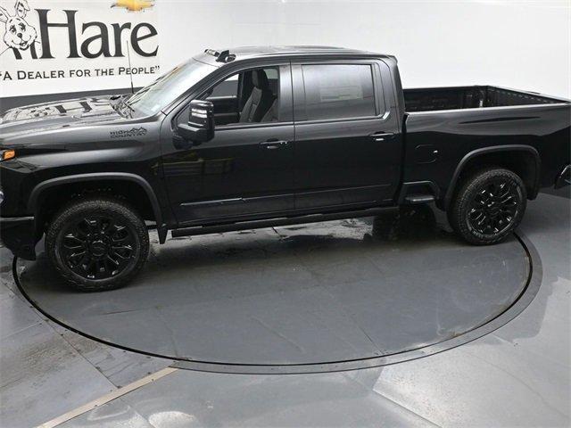Photo of 2025 Black Chevrolet Silverado 2500