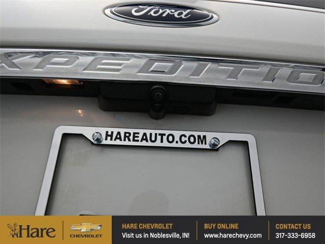 Photo of 2021 White Ford Expedition