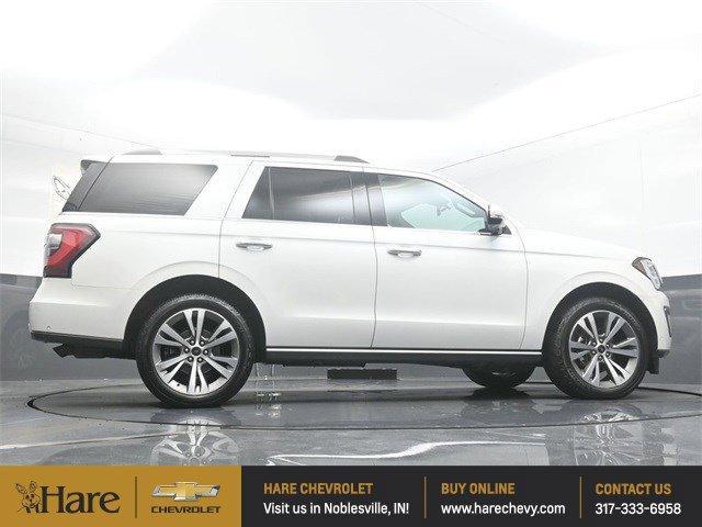 Photo of 2021 White Ford Expedition