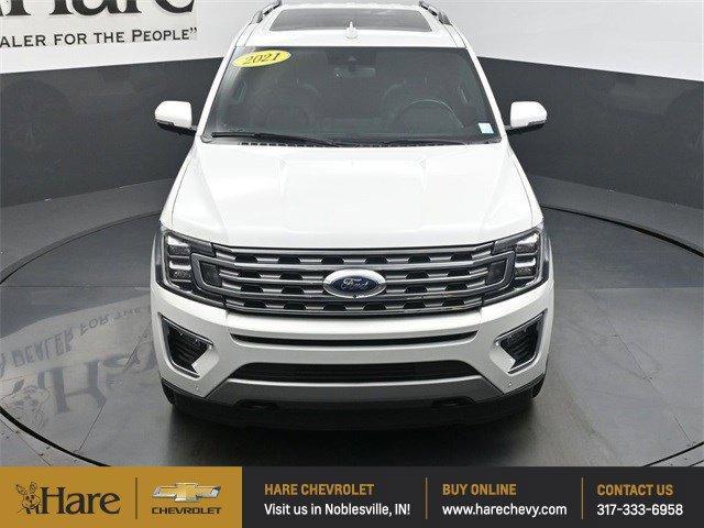 Photo of 2021 White Ford Expedition