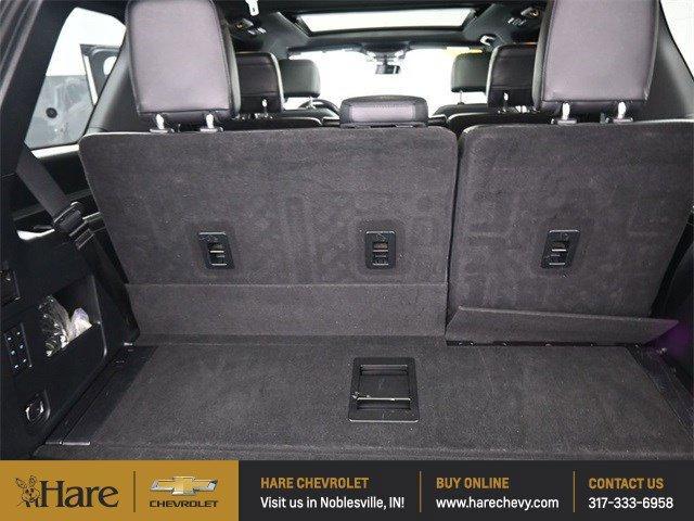Photo of 2021 White Ford Expedition