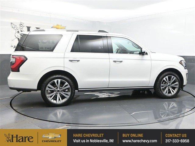 Photo of 2021 White Ford Expedition