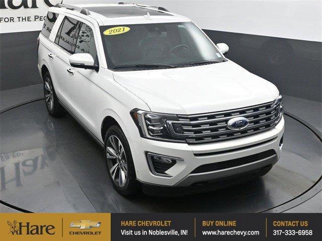 Photo of 2021 White Ford Expedition