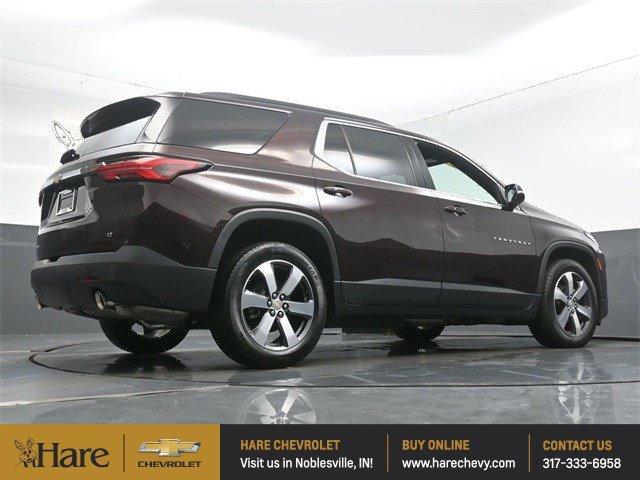 Photo of 2023 Black Cherry Metallic Chevrolet Traverse