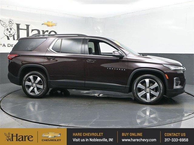 Photo of 2023 Black Cherry Metallic Chevrolet Traverse