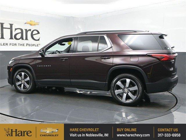 Photo of 2023 Black Cherry Metallic Chevrolet Traverse