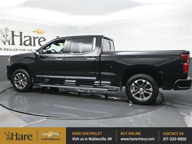 Photo of 2022 Black Chevrolet Silverado 1500