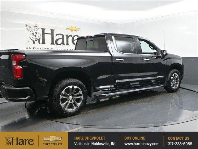 Photo of 2022 Black Chevrolet Silverado 1500