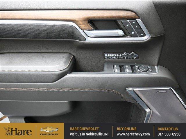 Photo of 2022 Black Chevrolet Silverado 1500