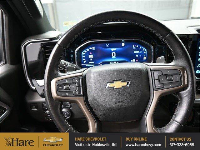 Photo of 2022 Black Chevrolet Silverado 1500