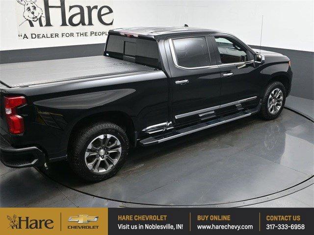 Photo of 2022 Black Chevrolet Silverado 1500