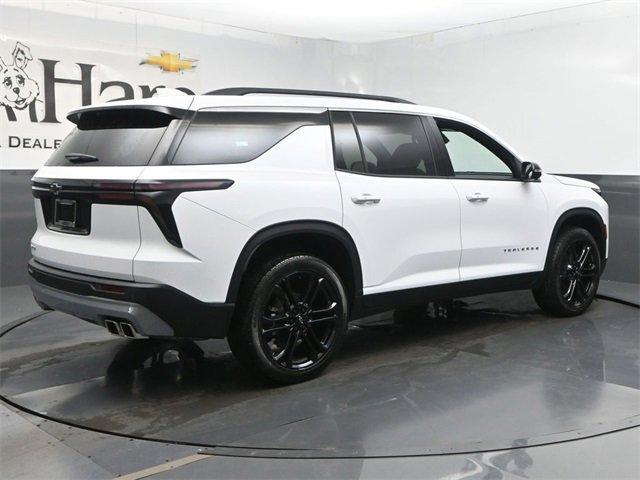 Photo of 2026 Summit White Chevrolet Traverse