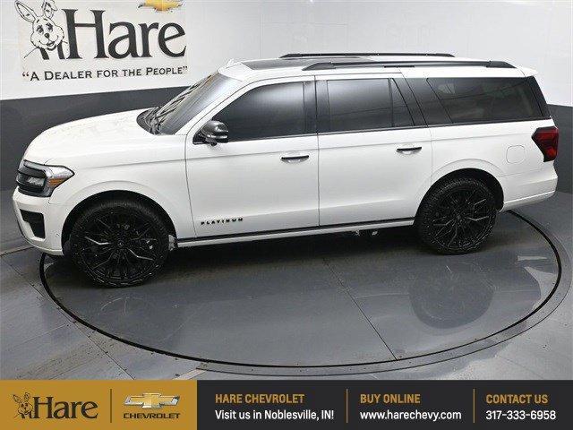 Photo of 2024 Star White Ford Expedition Max