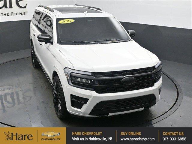 Photo of 2024 Star White Ford Expedition Max