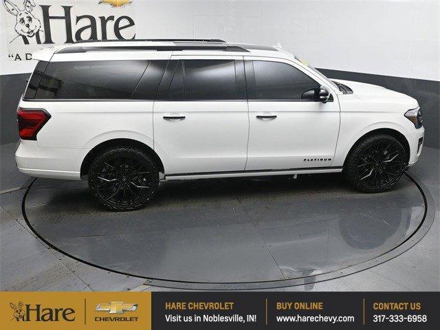 Photo of 2024 Star White Ford Expedition Max